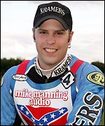 Emil Kramer (Hywel Lloyd)