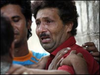 हिंसा का शिकार एक व्यक्ति