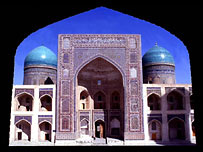 'Ўзбекистон - Афғонистоннинг шимолида жойлашган мамлакат'