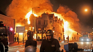 погроми у Лондоні