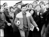 A miner walks past the picket line at Bilston Glen pit. Photo courtesy of The Daily Record.