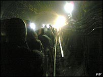 भूमिगत सुरंग का एक दृश्य