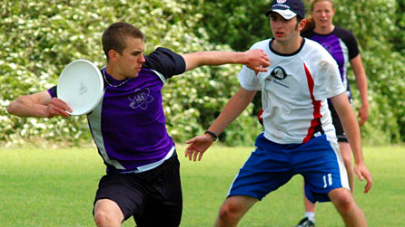 Durham University team playing Ultimate Frisbee. Photography by Edd Carmichael.