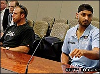 हरभजन सिंह और मैथ्यू हेडन