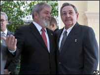 O presidente Luiz Inácio Lula da Silva e o presidente de Cuba, Raúl Castro