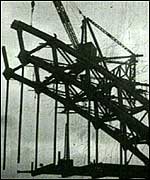 The tyne bridge under construction