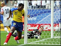 टेनोरियो ने शानदार हेडर गोल किया