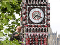 可口可乐罐塑造的大笨钟