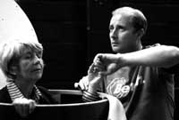 Lisabeth Miles ac Owen Arwyn