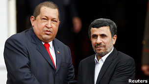 O venezuelano Chávez e o iraniano Ahmadinejad, em foto de arquivo