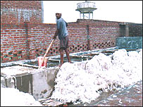 कॉटन वेस्ट की धुलाई