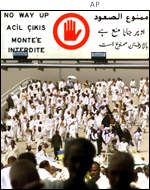 Muçulmanos na Arábia Saudita para cumprir o hajj