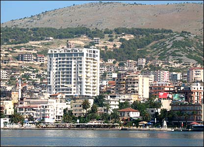 Pamje e qytetit të Sarandës.