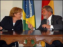 Presidente Luiz Inácio Lula da Silva e a chanceler alemã Angela Merkel, durante assinatura de atos no Palácio do Planalto Foto: Antonio Cruz/ABr 