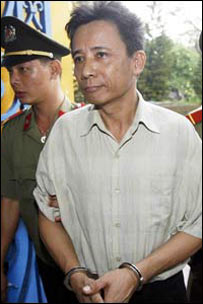 Bác sĩ Lê Nguyên Sang bị kết án tù