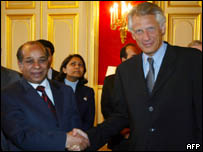 Abdel Rahman Shalgham e Dominique de Villepin 