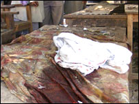 वाराणसी में अदालत परिसर के अंदर धमाके के बाद का दृश्य