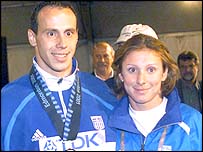 کوستاس کنتريس و کاترينا تانو، از اعضای تيم دو ميدانی يونان در موعد مقرر برای انجام يک آزمايش اجباری دوپينگ حاضر نشدند