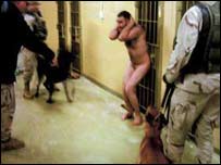 इराक़ी बंदियों के साथ दुर्व्यवहार