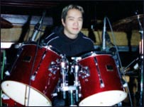 Huy MC trong một lần biểu diễn tại Ba Lan