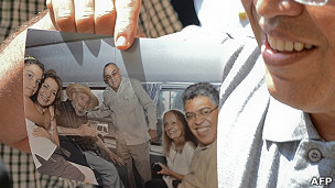 Foto de Fidel Castro com Elías Jaua / AFP