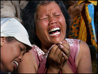 इंडोनेशिया में भूकंप से प्रभावित लोग