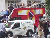 Exploze londýnského autobusu