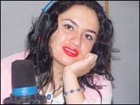 ريحانه در استوديوی بی بی سی در کابل