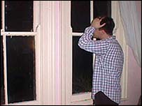 ڈیپریشن جن مسائل سے پیدا ہوتے ہیں ان کے بارے میں ساتھیوں سے بات کریں