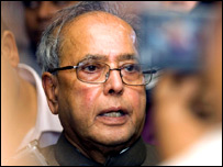 विदेशमंत्री प्रणव मुखर्जी