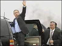 अमरीकी राष्ट्रपति जॉर्ज डब्ल्यू बुश 