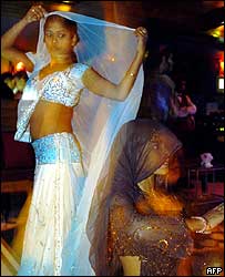 बार बाला