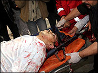 एक घायल फ़लस्तीनी