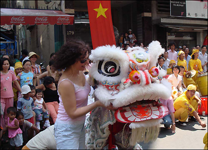 Lân trong ngày Tết
