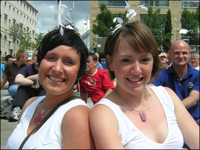 Live 8: Zoe & Clare