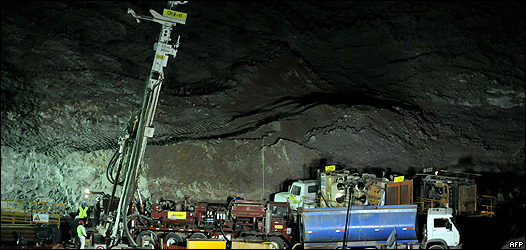 Maquinaria pesada en la mina de Copiapó, Chile