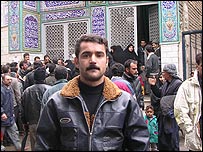 جديد زينی وند، عراقی مقيم ايران قصد دارد در شهر قم رای دهد