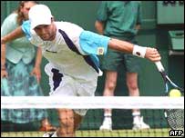 O brasileiro Ricardo Mello, no jogo em que foi derrotado em Wimbledon