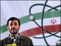Tổng thống Ahmadinejad nói chương trình hạt nhân của Iran là vô hại