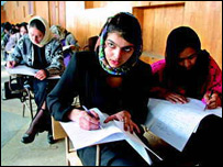 شاگردان در کورس های زمستانی