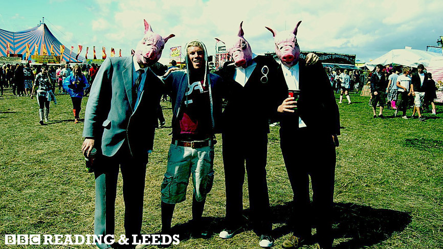 Reading Friday's Crowd