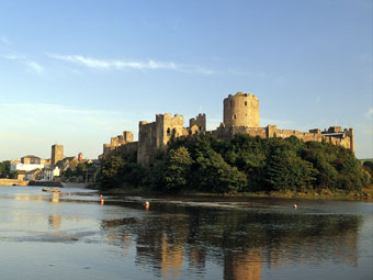 Castell Penfro © Bwrdd Croeso Cymru
