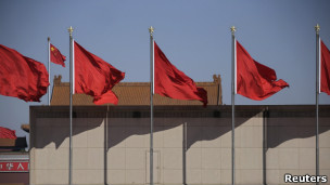 人民大会堂上的红旗