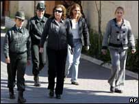 Filhas de Pinochet são libertadas