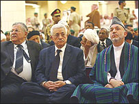 د رياض په کانفرانس کې د کرزي پخوانی عکس