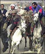 पहचान बनाने की कोशिश