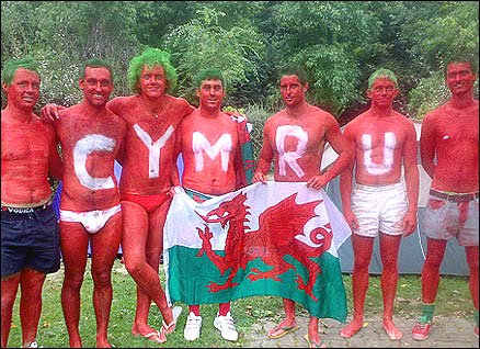 welshfans.jpg