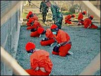 ग्वांतनामो बे शिविर में बंदी