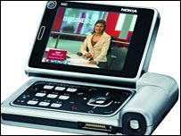 تلفن نوکيا N92 با قابليت دريافت تلويزيون از طريق دی وی بی - اچ