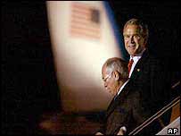 Avustralya Başbakanı John Howard ve ABD Başkanı George Bush